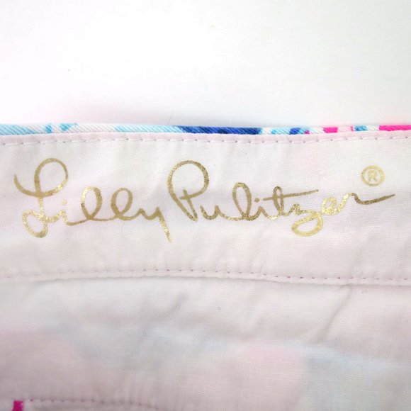 Lilly Pulitzer Buttercup Short in 'Lobsters in Love' Print Size 2 - Picture 5 of 8